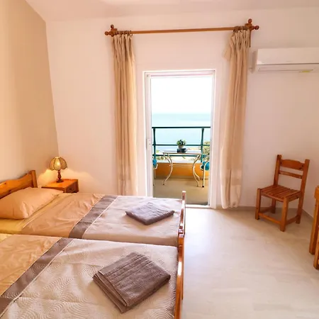 Silent Bay Apartments Katavolos Exterior photo