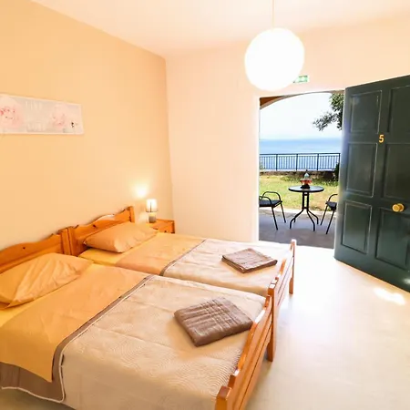 Silent Bay Apartments Katavolos Exterior photo