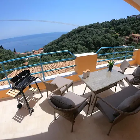 Silent Bay Apartments Katavolos Exterior photo
