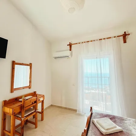 Silent Bay Apartments Katavolos Exterior photo