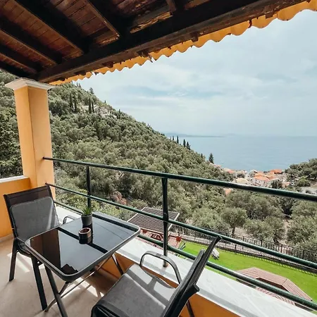 Silent Bay Apartments Katavolos Exterior photo