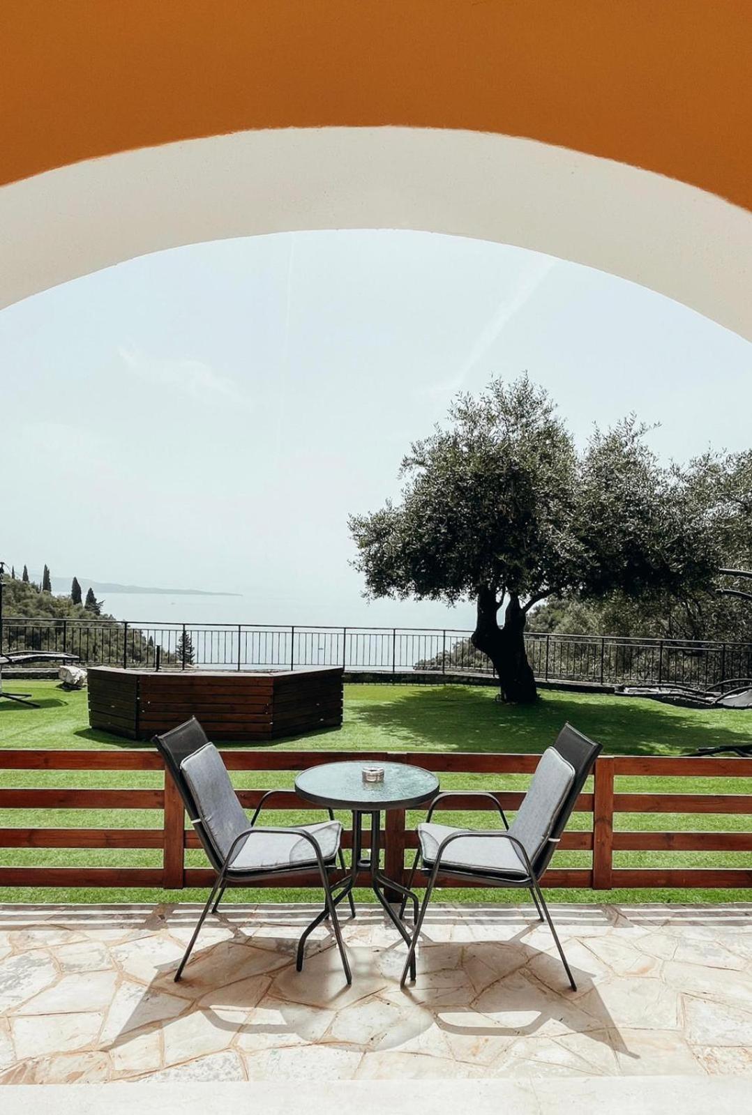 Silent Bay Apartment Katavolos