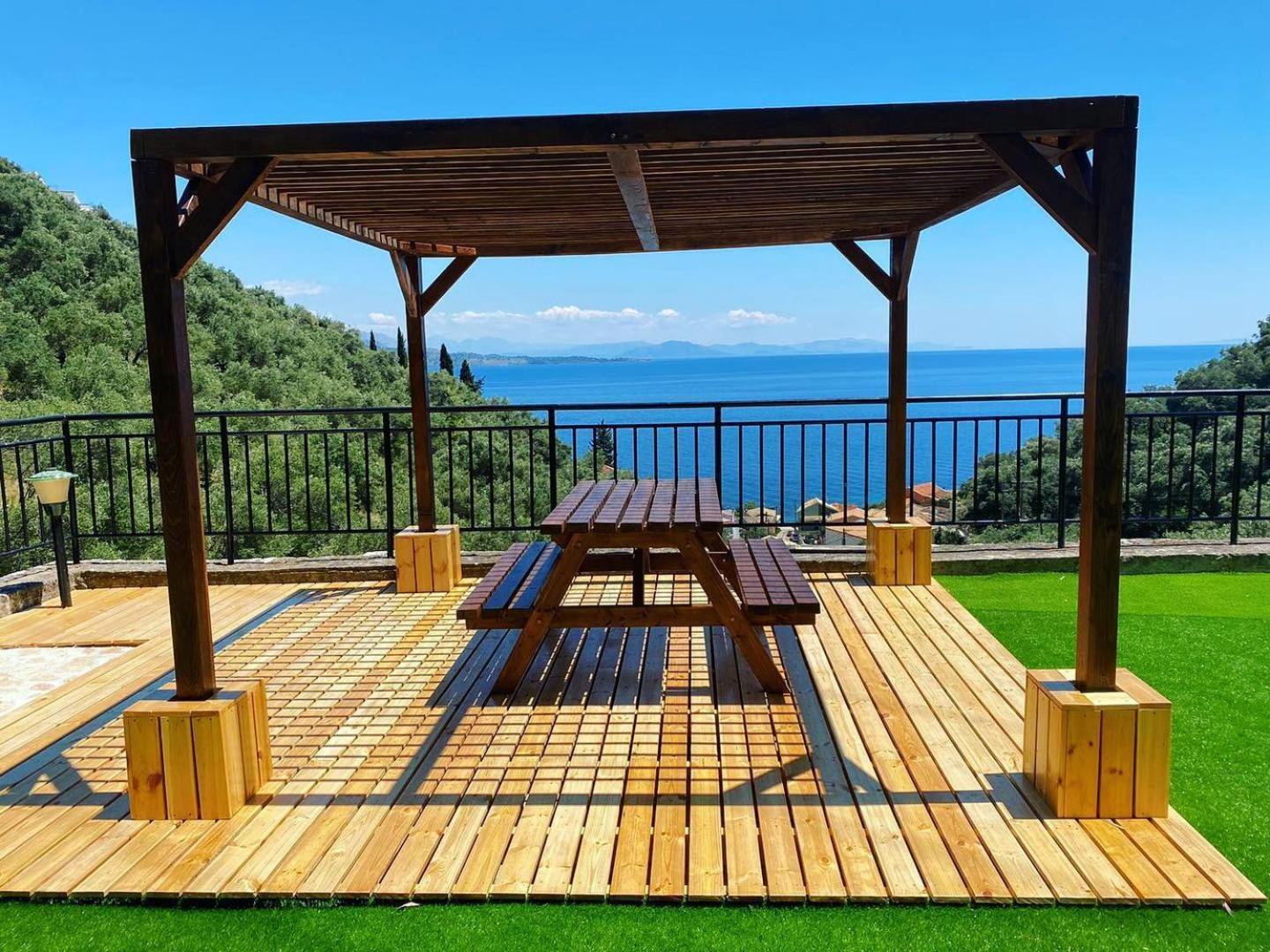 Silent Bay Katavolos