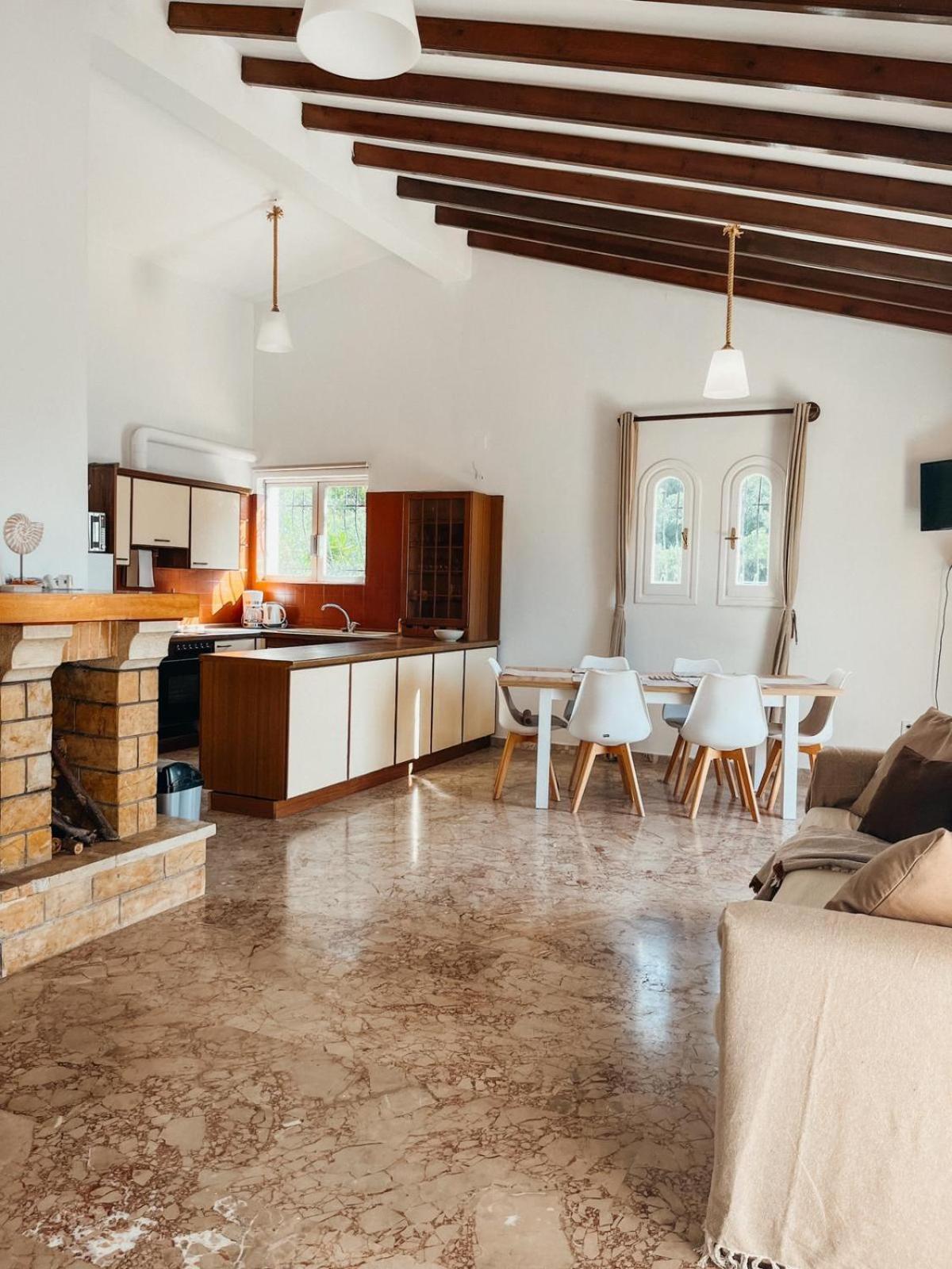 Silent Bay Apartment